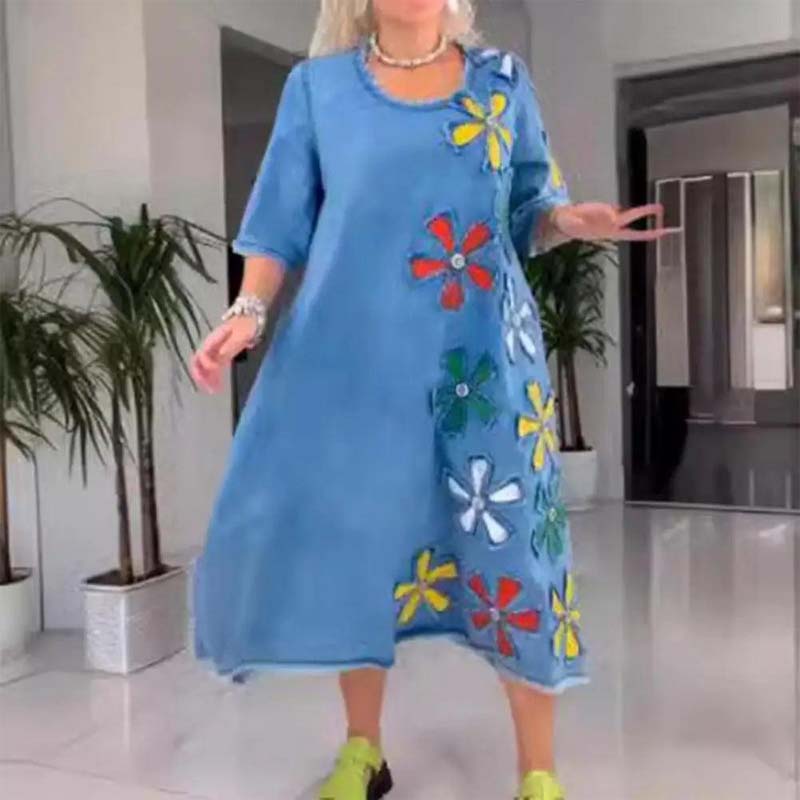 Everyday skirt with round neck